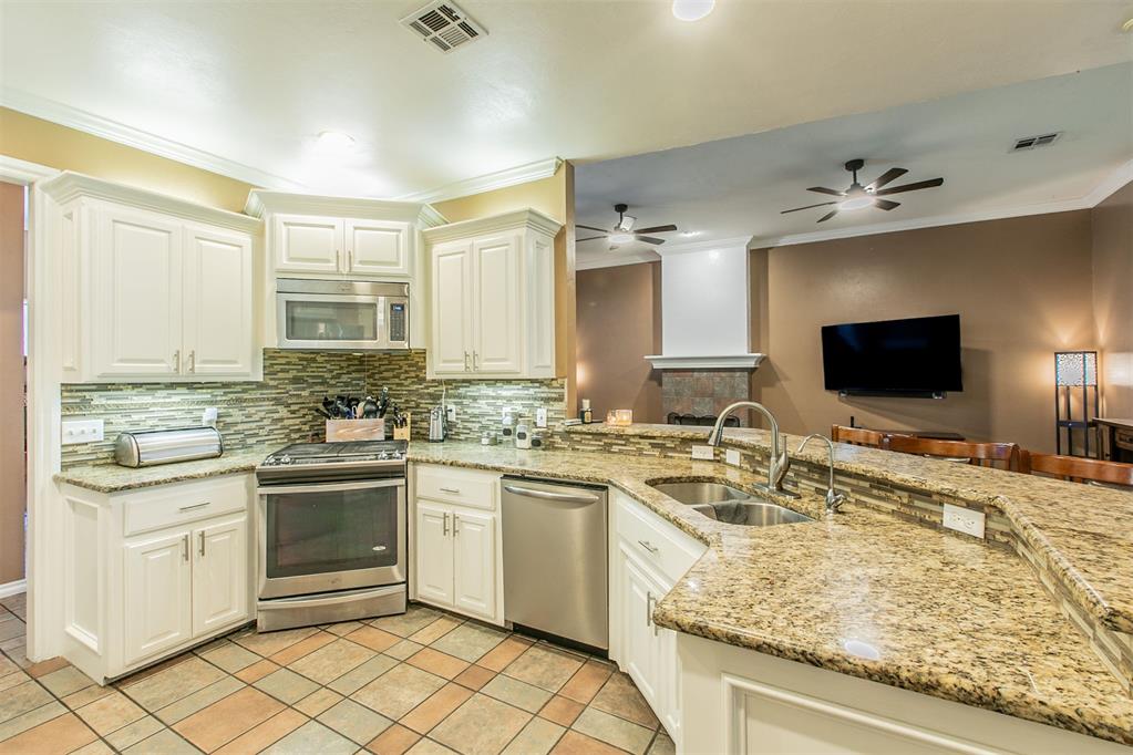 12824 Se 69th Street Property Photo 5