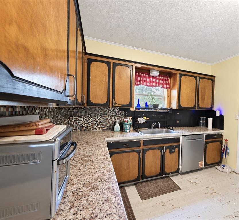105 Se Adams Street Property Photo 4