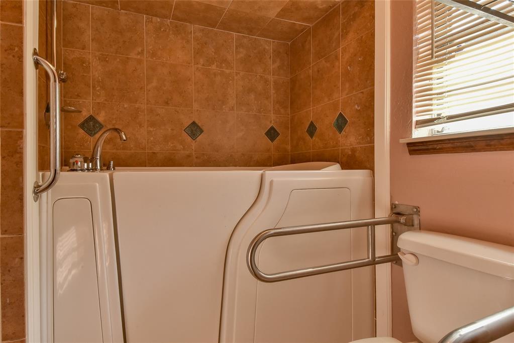 417 Sw 102nd Street Property Photo 18