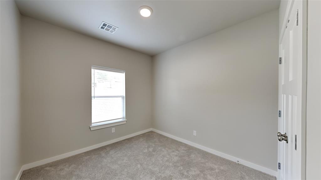 204 E 6th Street Property Photo 12
