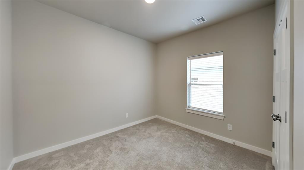 204 E 6th Street Property Photo 13