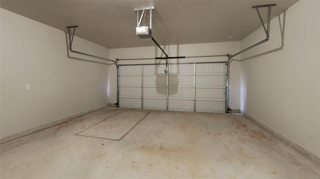 204 E 6th Street Property Photo 15