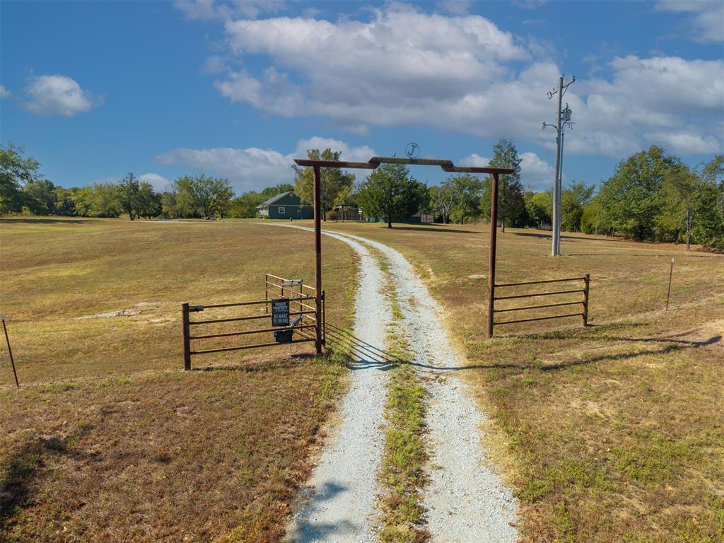36130 E Highway 59 Highway Property Photo 1