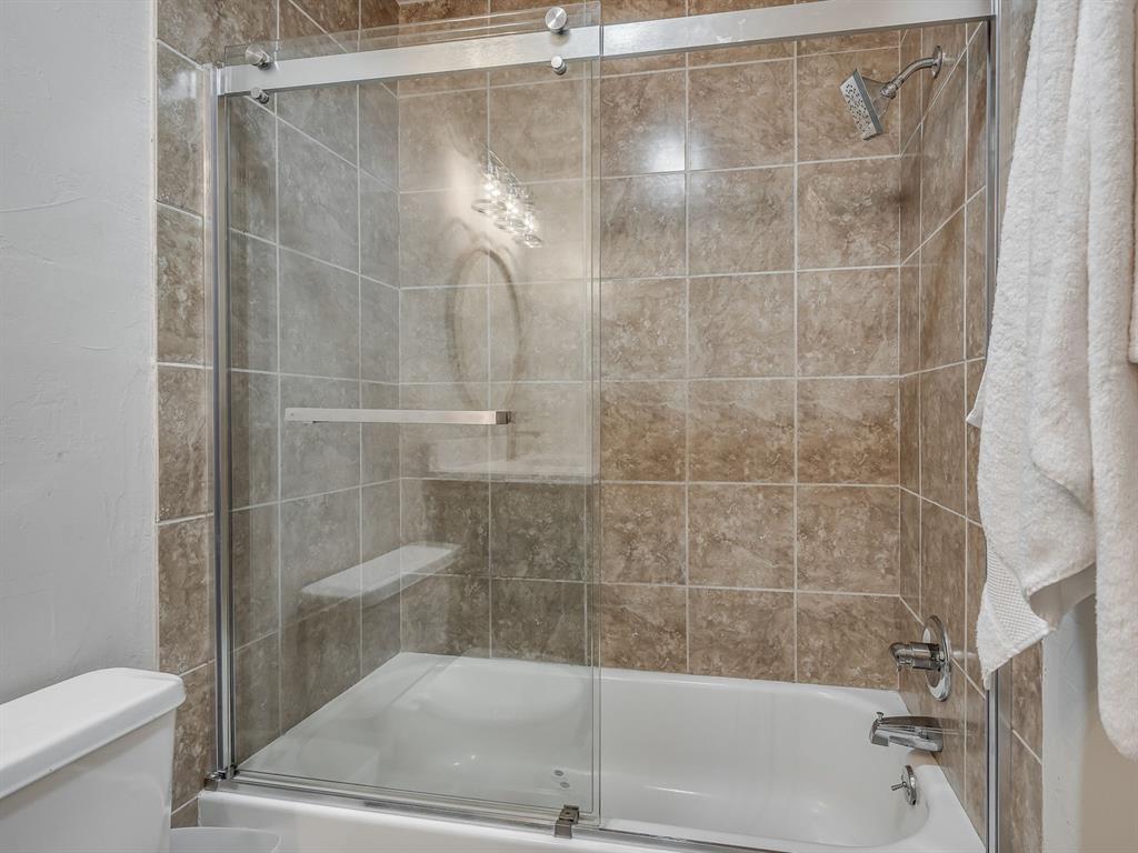 11540 N May Avenue 205e Property Photo 27