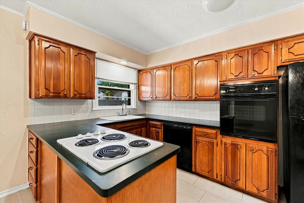 1103 Belford Avenue Property Photo 7