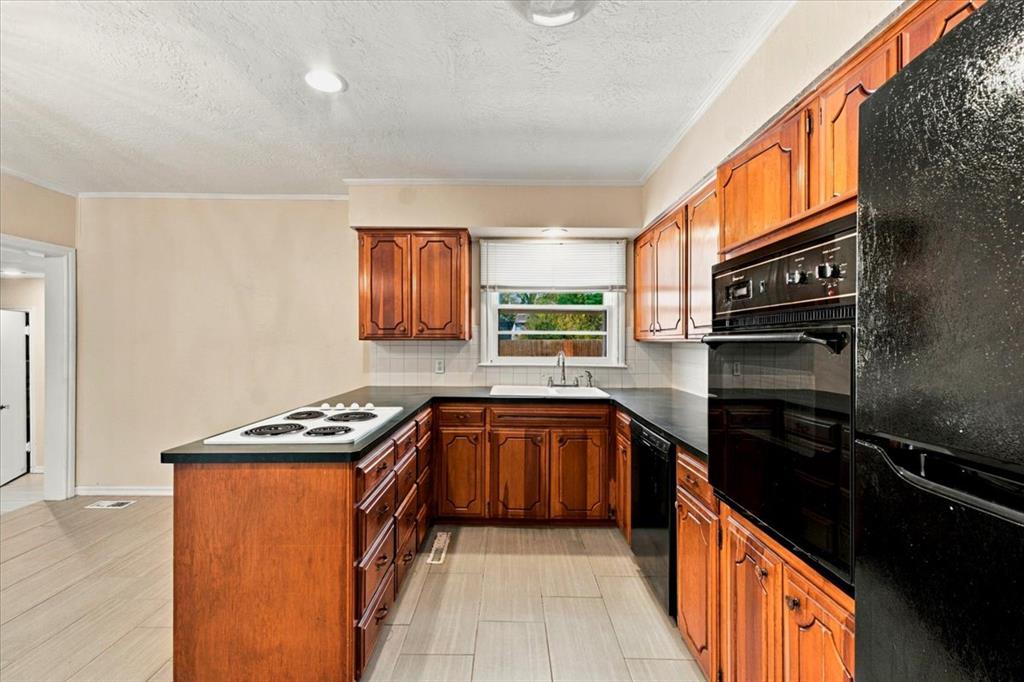 1103 Belford Avenue Property Photo 8