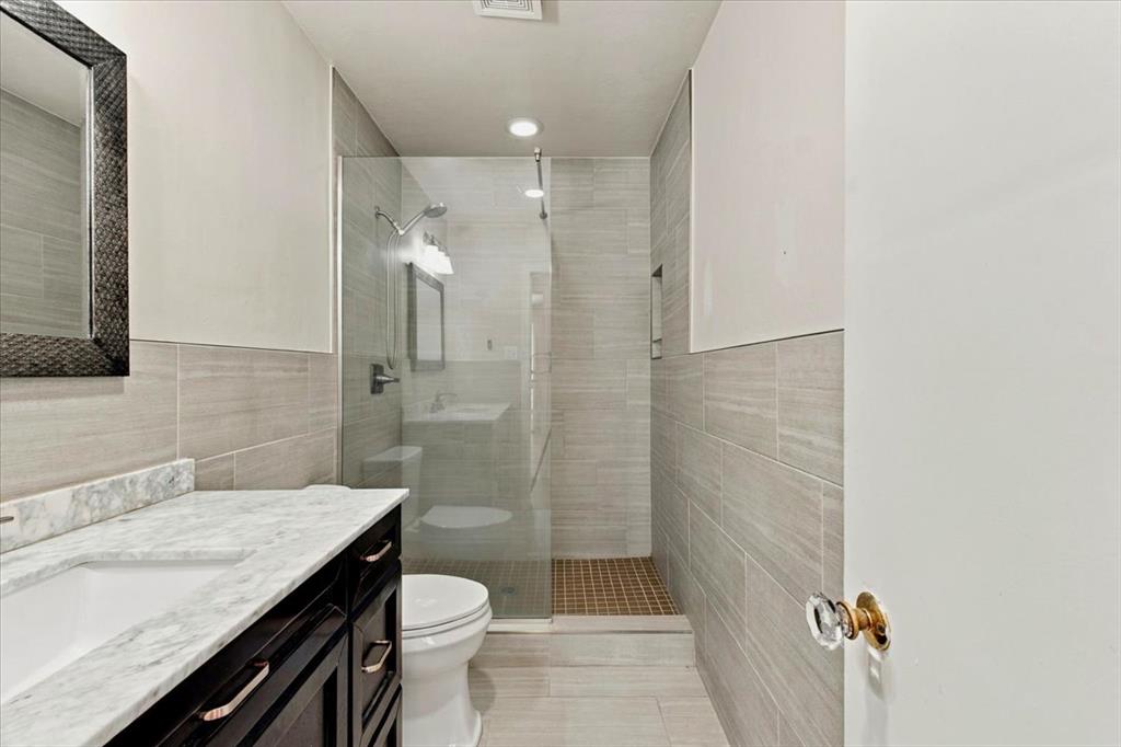 1103 Belford Avenue Property Photo 14