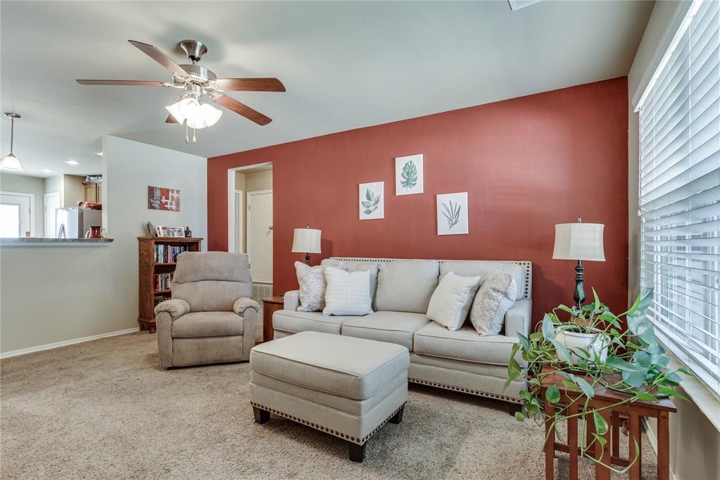 404 Jb Street Property Photo 4