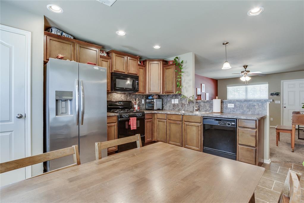 404 Jb Street Property Photo 16