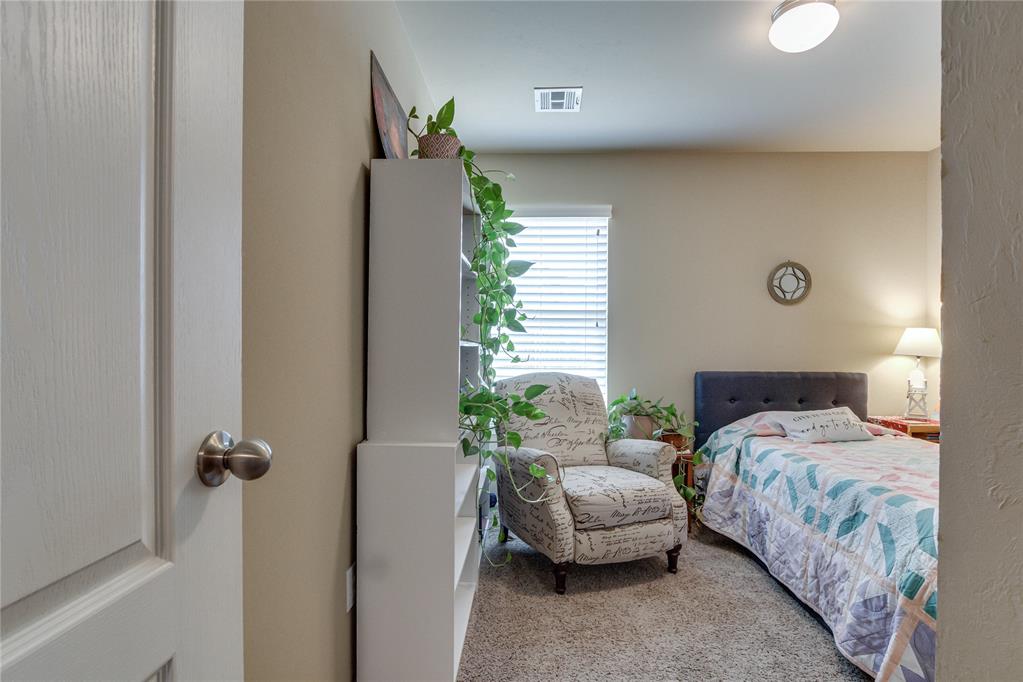 404 Jb Street Property Photo 17