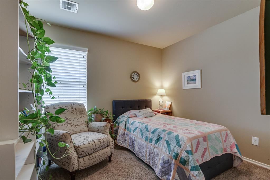 404 Jb Street Property Photo 18