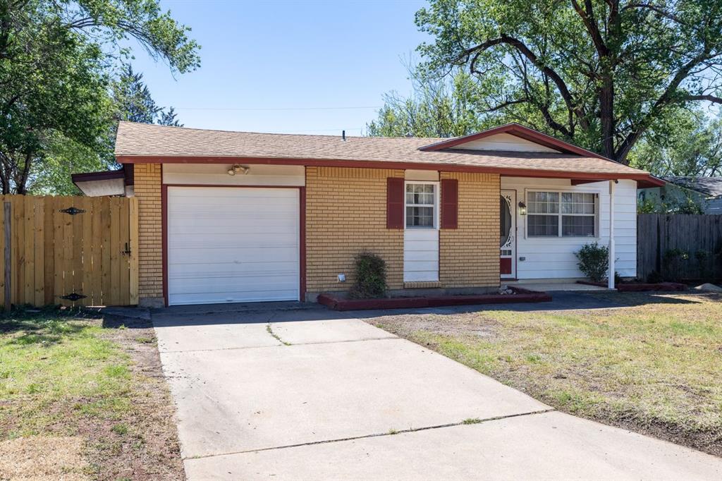 526 Nw Glendale Drive Property Photo 3