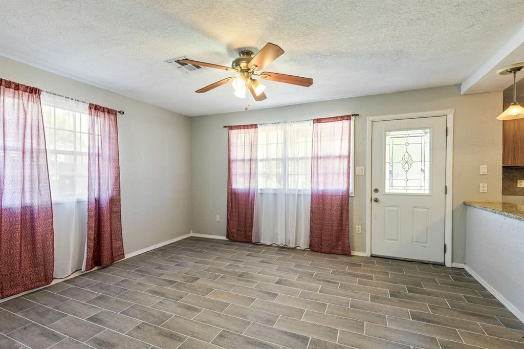 526 Nw Glendale Drive Property Photo 5