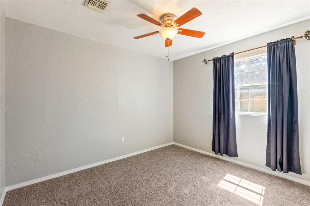 526 Nw Glendale Drive Property Photo 14