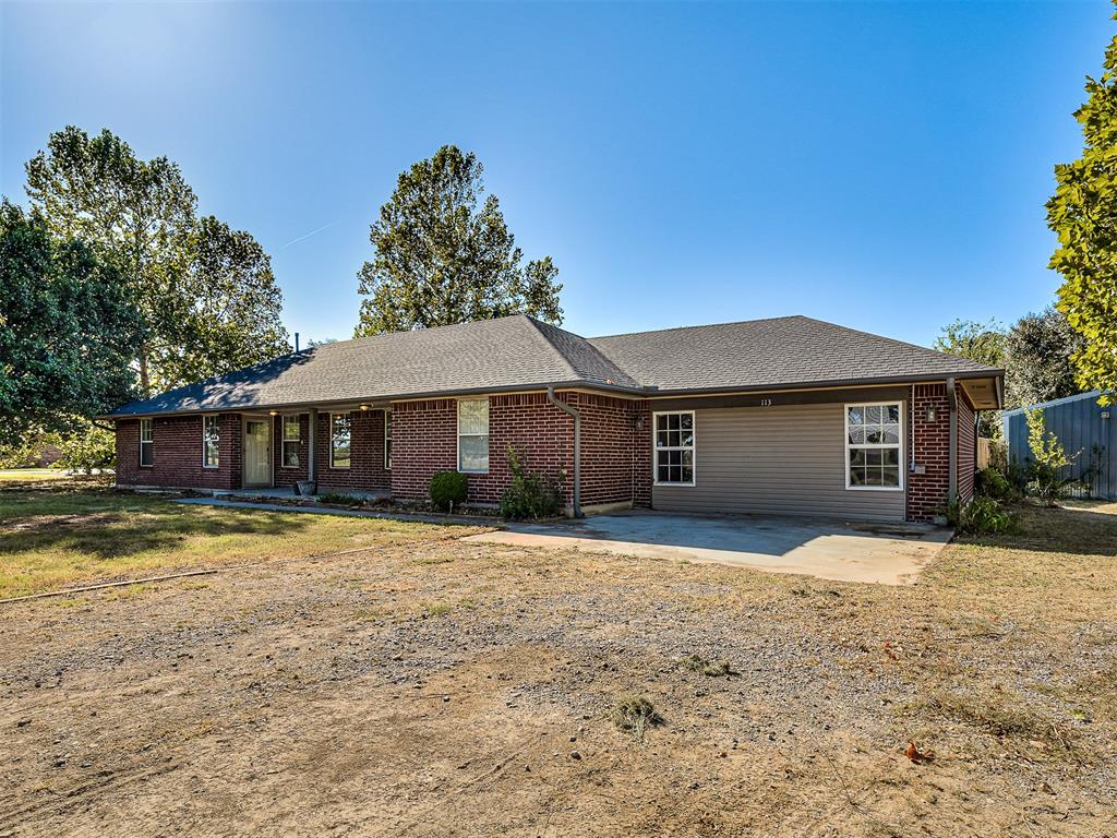113 Kristin Property Photo 4