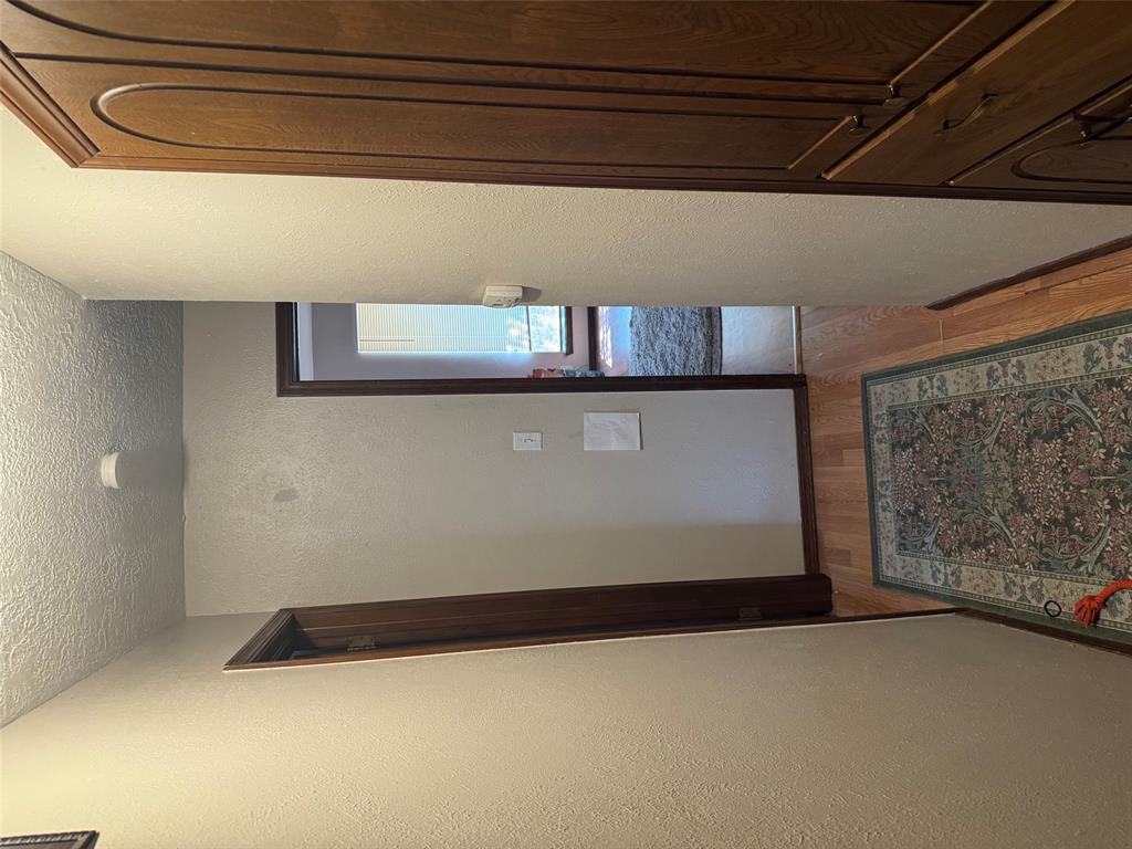 2230 Donna Drive 2232 Property Photo 6