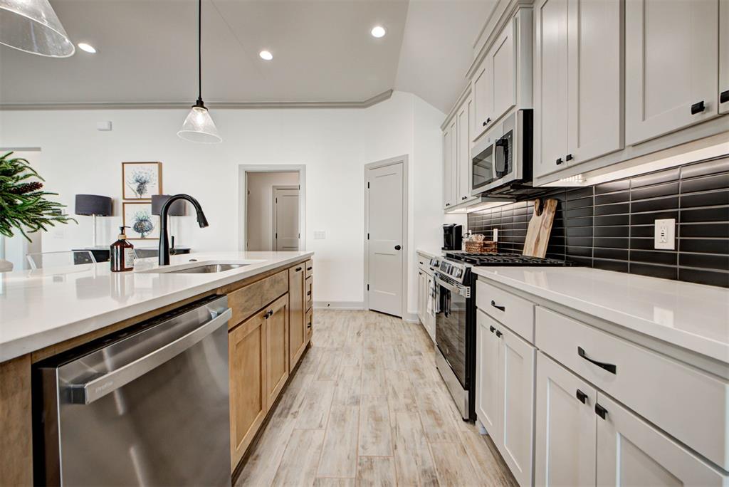 6025 Frankie Lynn Lane Property Photo 14