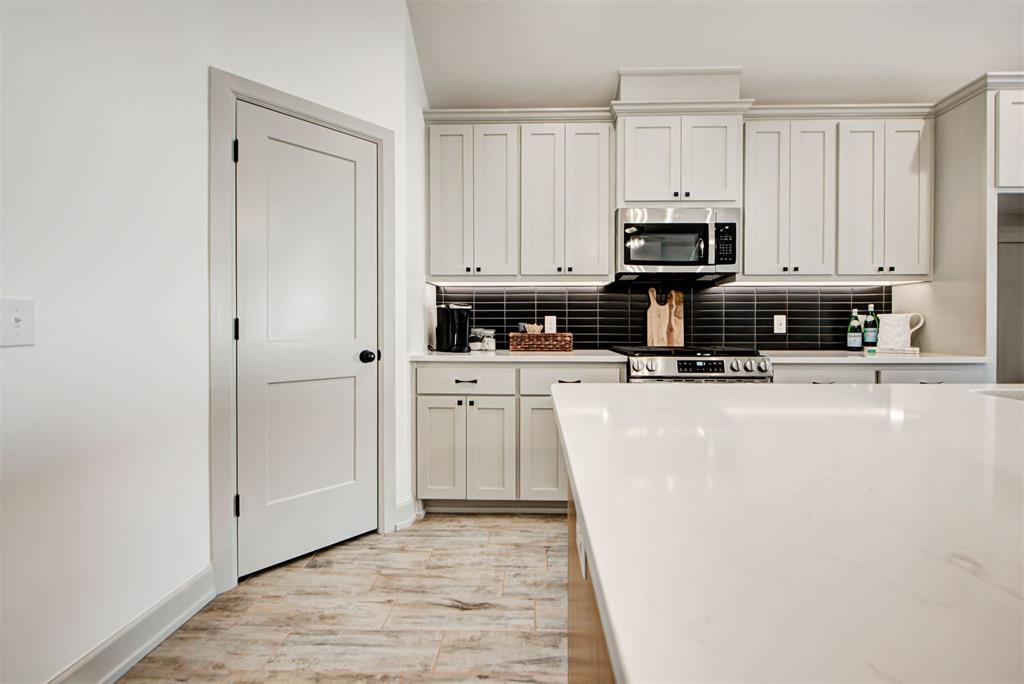 6025 Frankie Lynn Lane Property Photo 18