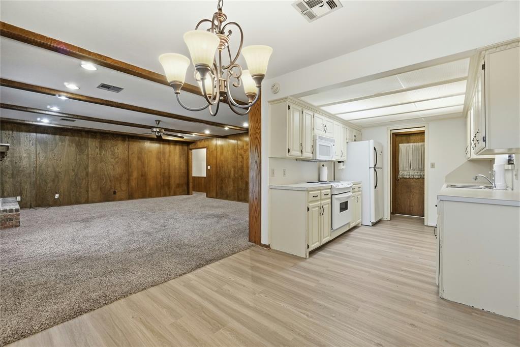 2219 N Flamingo Lane Property Photo 11