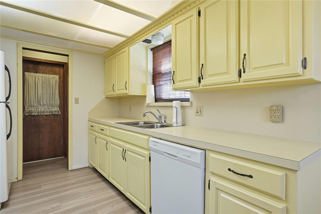 2219 N Flamingo Lane Property Photo 13