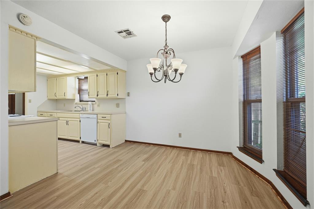 2219 N Flamingo Lane Property Photo 17