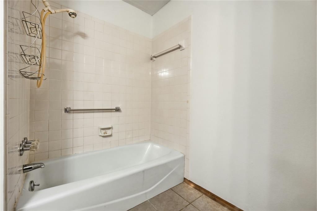 2219 N Flamingo Lane Property Photo 28