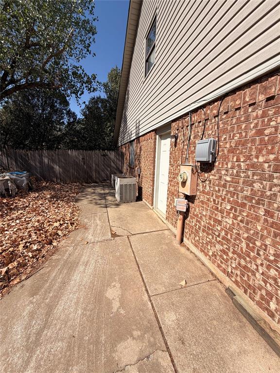 7928 Maehs Lane Property Photo 3