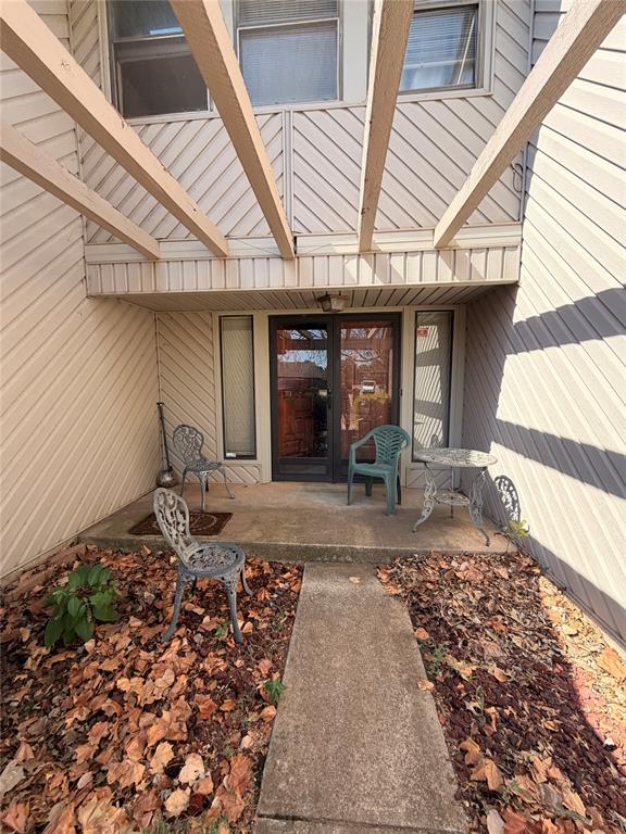 7928 Maehs Lane Property Photo 4