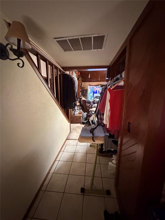 7928 Maehs Lane Property Photo 5