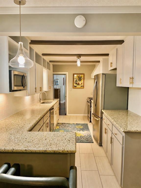 1105 Belford Avenue Property Photo 9