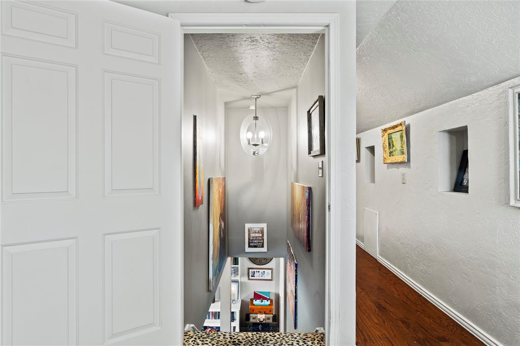 1105 Belford Avenue Property Photo 17
