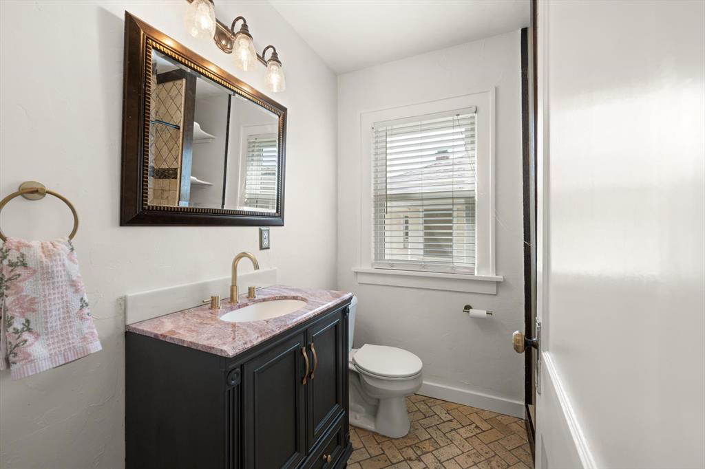 1936 Nw 17th Street Property Photo 32