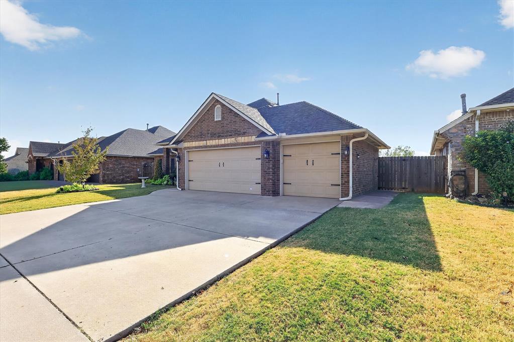 1809 Mead Lane Property Photo 4