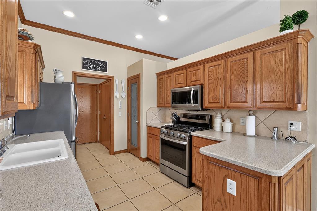 1809 Mead Lane Property Photo 14
