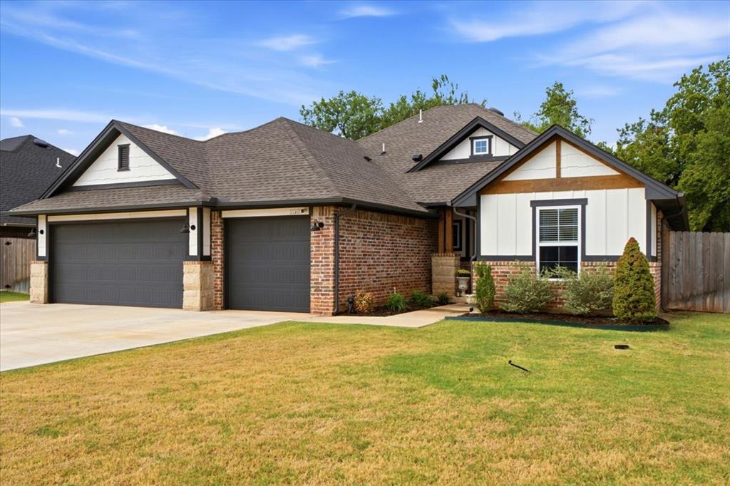 2301 Creekview Drive Property Photo 1