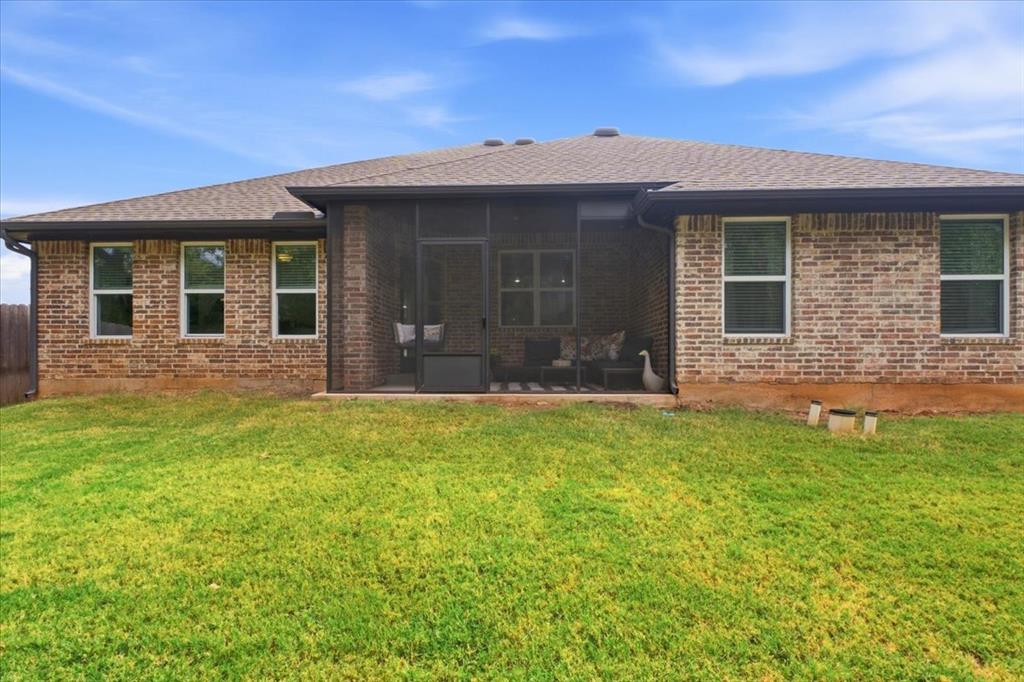 2301 Creekview Drive Property Photo 38