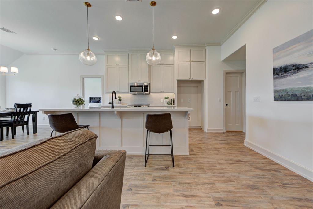 6100 Kinnick Drive Property Photo 11