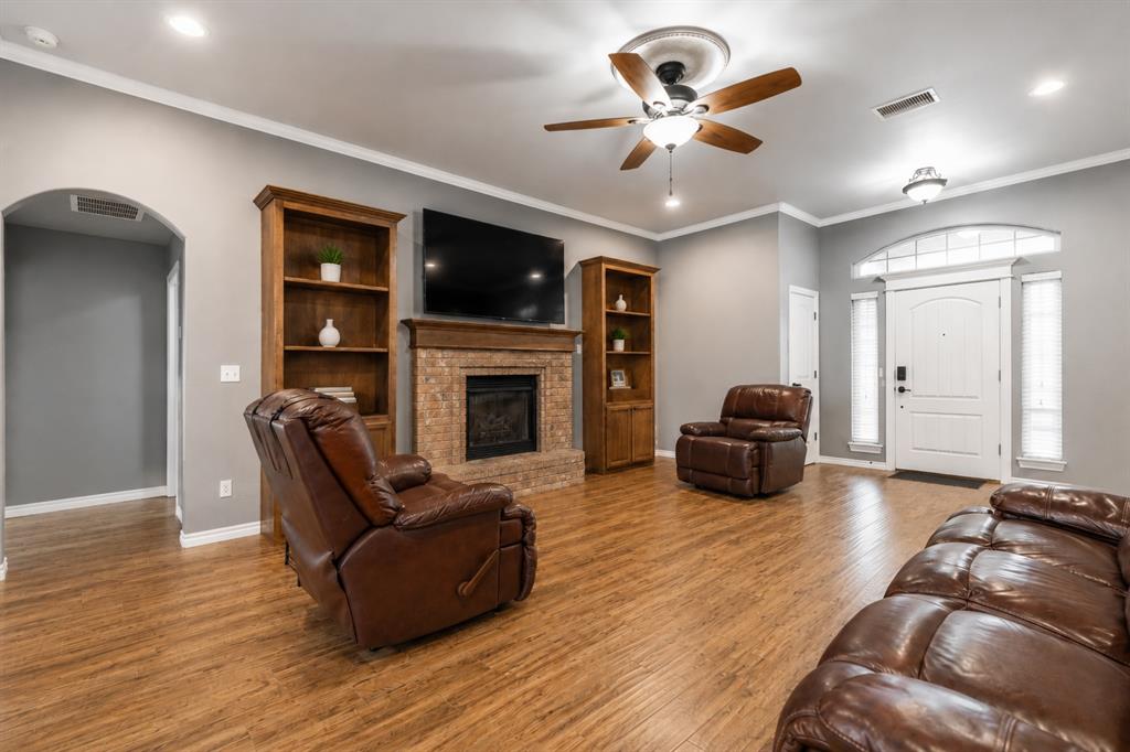 17308 Triana Drive Property Photo 7
