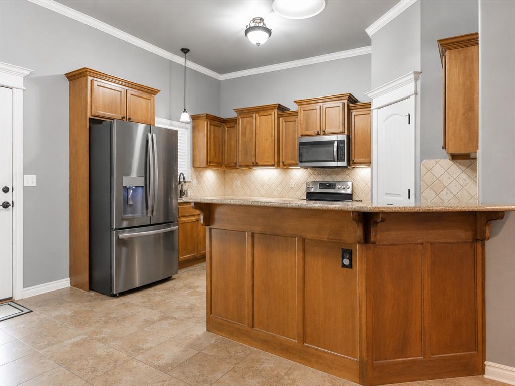 17308 Triana Drive Property Photo 11
