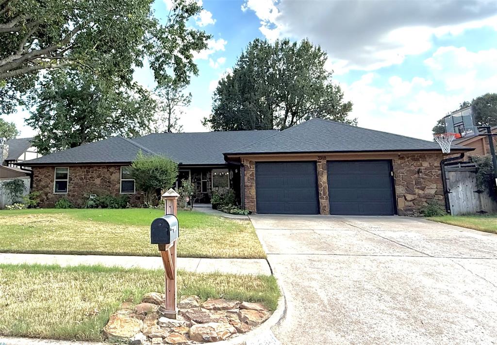 3918 Brookhollow Road Property Photo 2
