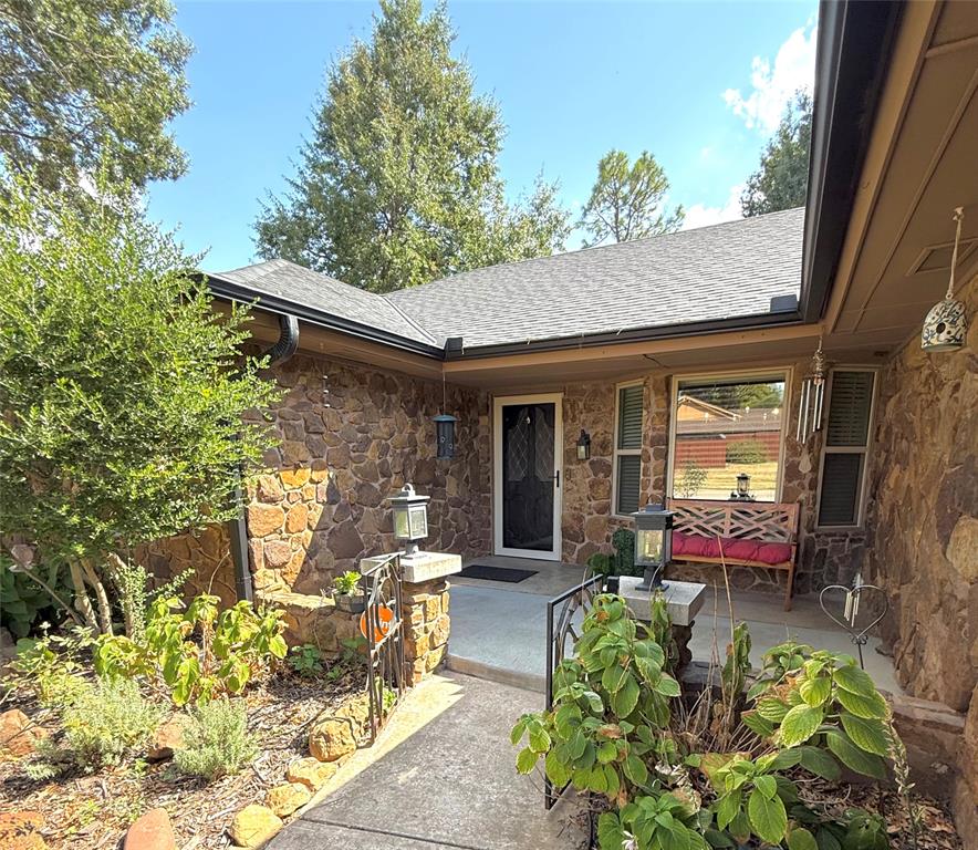 3918 Brookhollow Road Property Photo 4