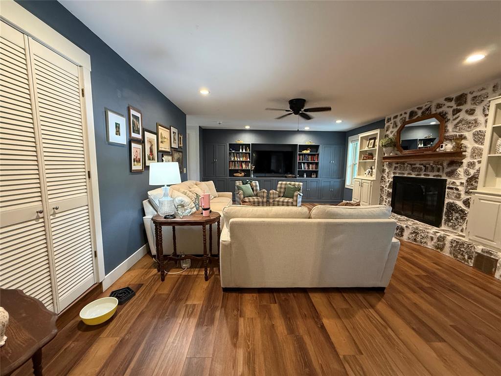 3918 Brookhollow Road Property Photo 13