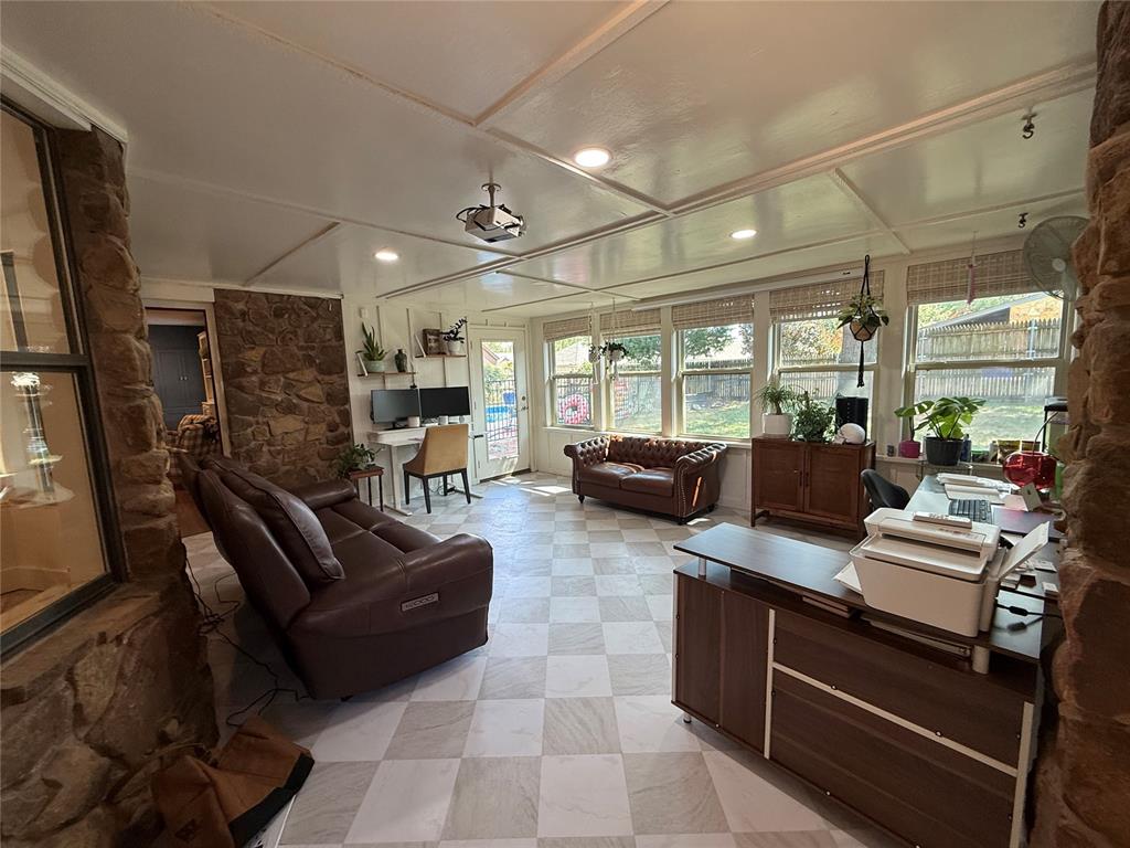 3918 Brookhollow Road Property Photo 23