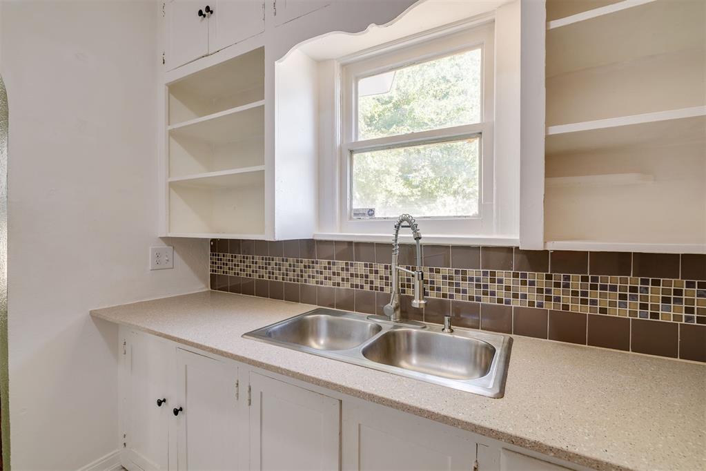 1125 Nw 49th Street Property Photo 12