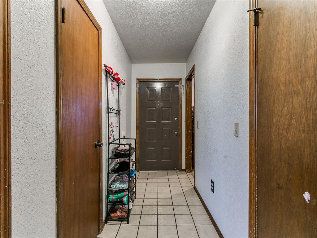 16 Bellgate Drive Property Photo 3
