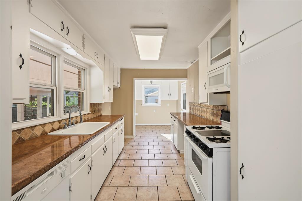 1728 Nw 63rd Street Property Photo 10