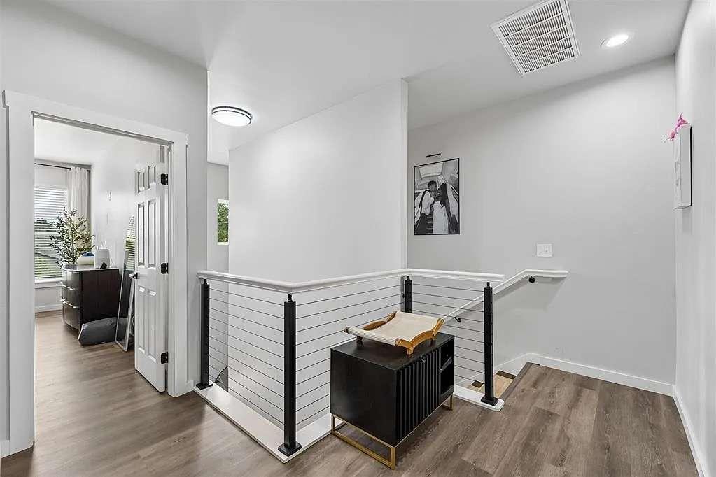 4617 S East Avenue Property Photo 35
