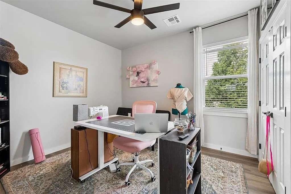 4617 S East Avenue Property Photo 36