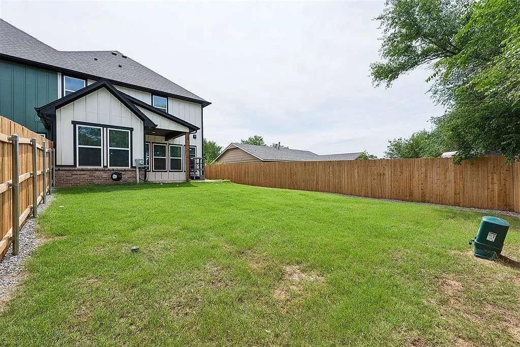 4617 S East Avenue Property Photo 46