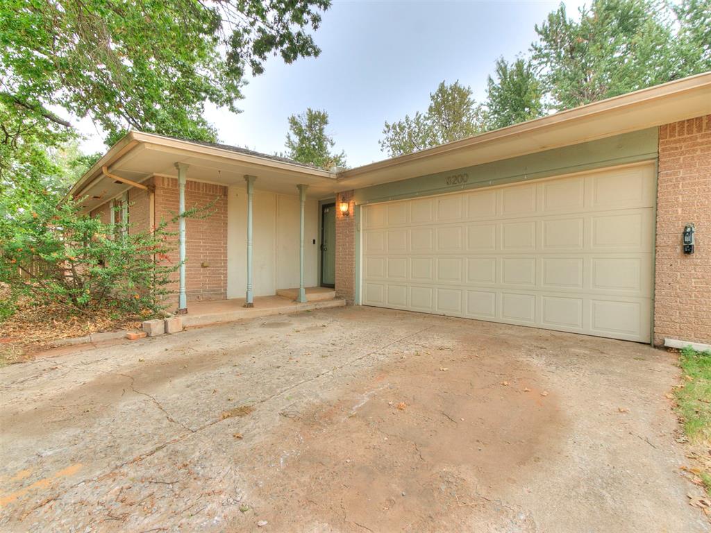 8200 Karla Lane Property Photo 3